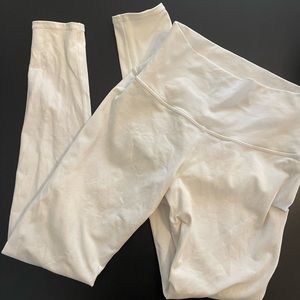 Alo Yoga high waist airbrush legging in ivory